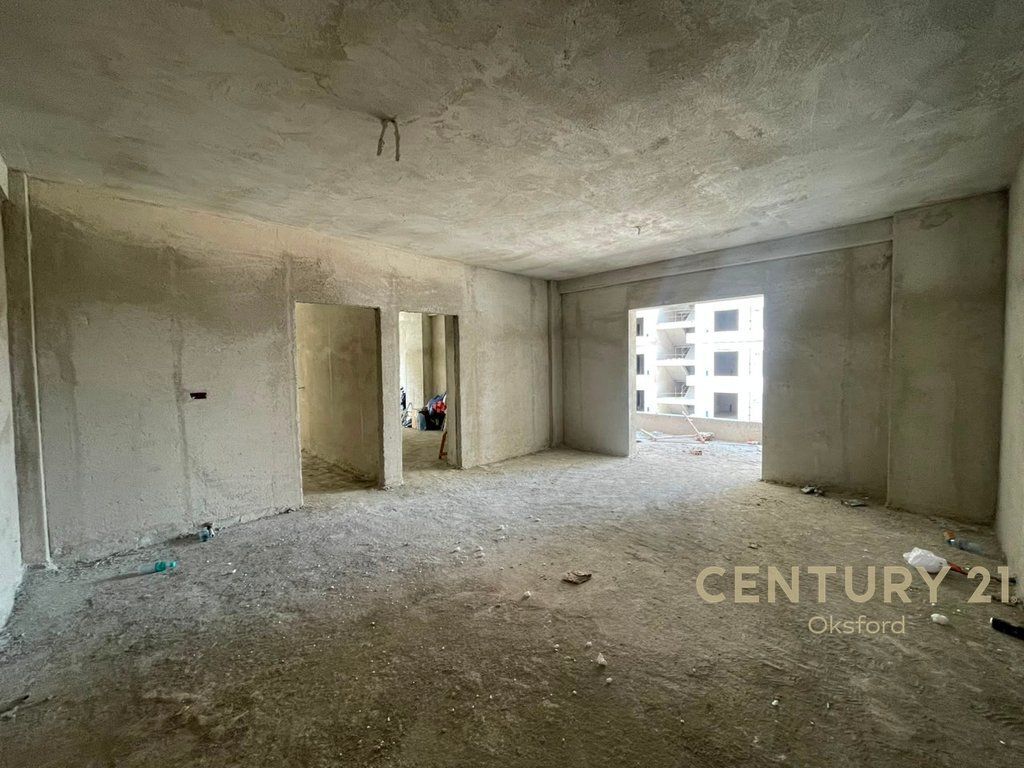 APARTAMENT 2+1+2, TEK ISH FUSHA E AVIACIONIT PER SHITJE