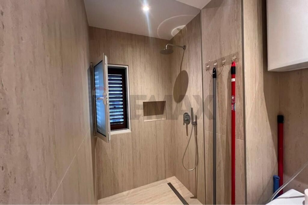 Appartamento - In Affitto - Myslym Shyri, Tirana