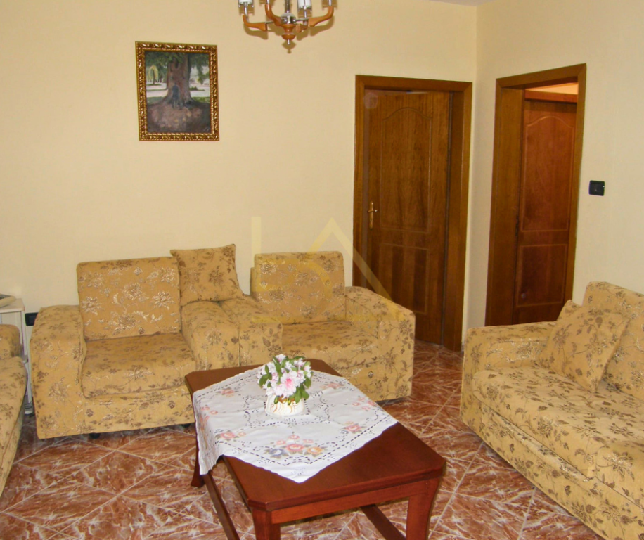 Shitet Apartament – Vollga, Durrës