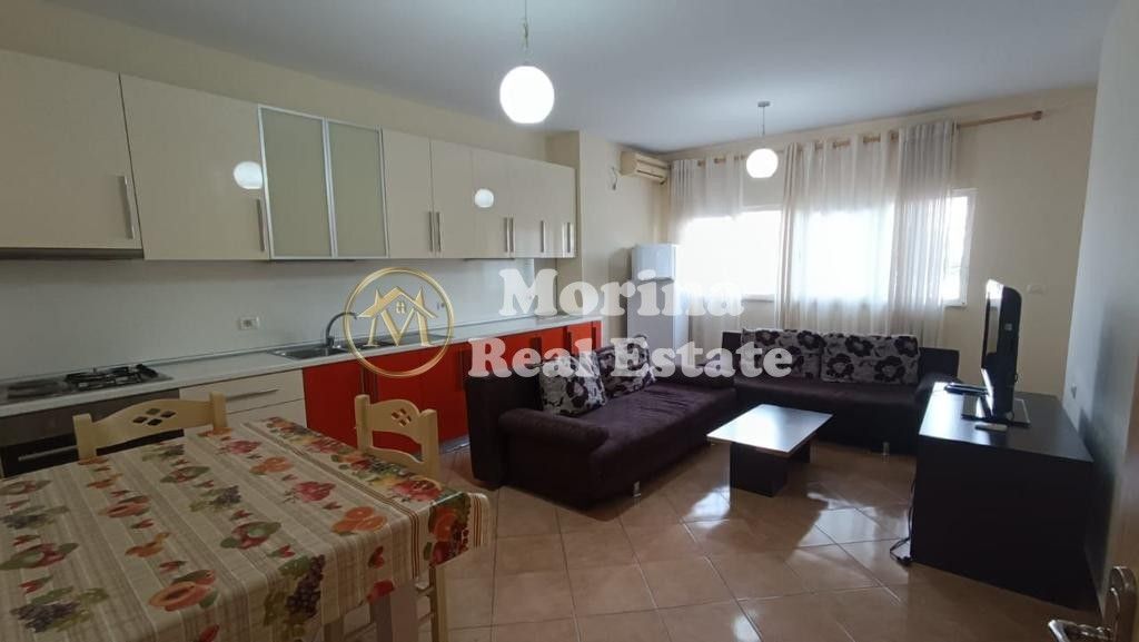 Affitto | Apartament 1 + 1 | Rruga Kongresi i Manastirit | 450 €/mese