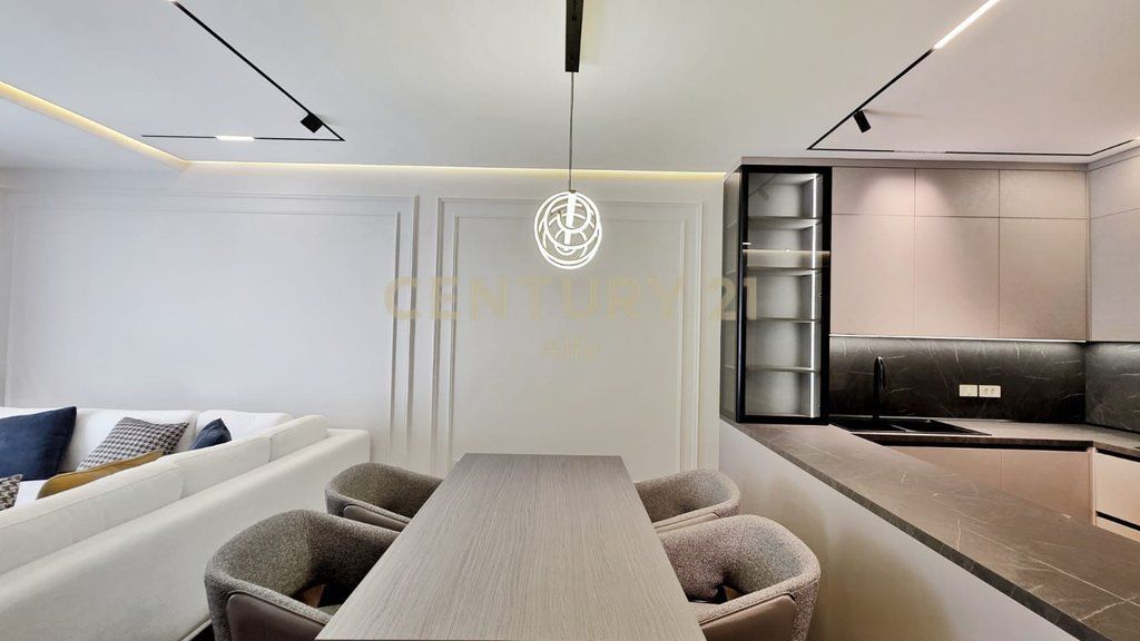 Appartamento di lusso 3+1 in affitto a Golden Residence