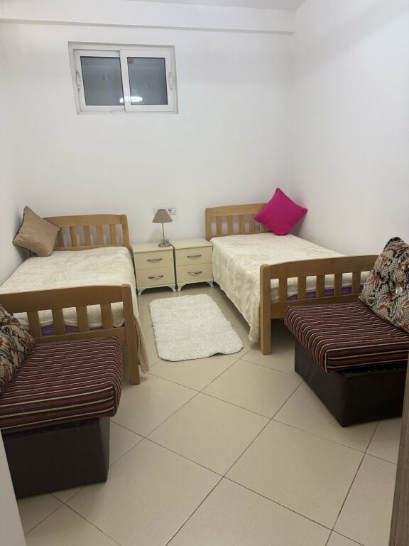 Qera | Apartament 2 + 1 | 21 Dhjetori | 650 €/muaj