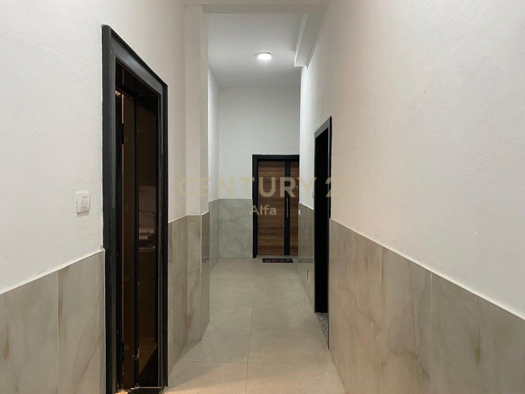 Appartamento 1+1 con posto auto in affitto ad Astir !