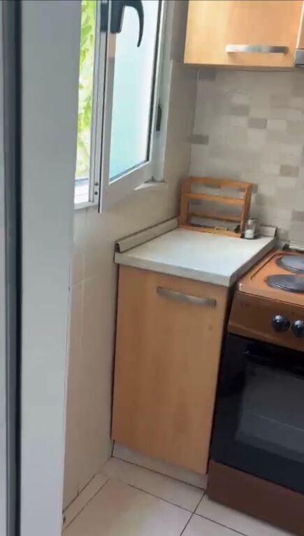 Apartament 2+1 me qera tek Shkolla Gjon Buzuku ne Kinostudio