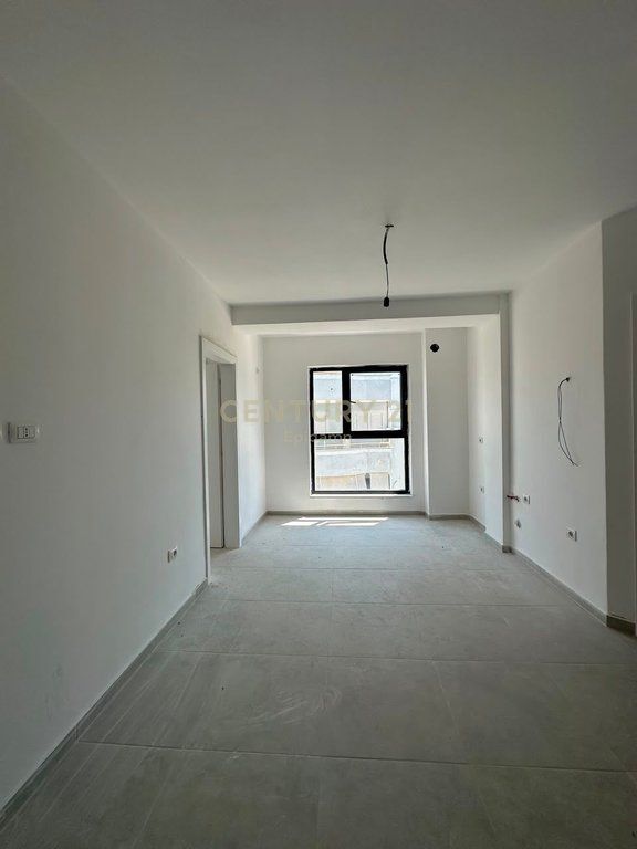 Apartment 1+1 for sale in Mali i Robit !