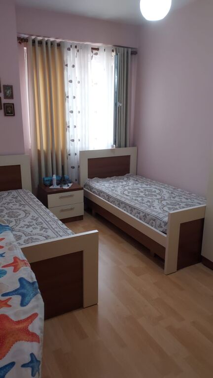Qera | Apartament 2 + 1 | Rruga Jordan Misja | 650 €/muaj