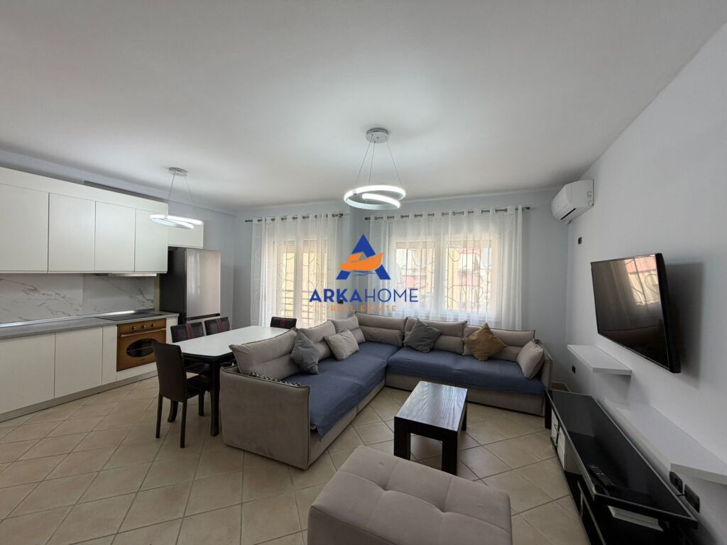 JEPET APARTMENT ME QERA 2+1+BALLKON "RRUGA QEMAL STAFA, PERBALLE PROKURORISE" 1000 EURO