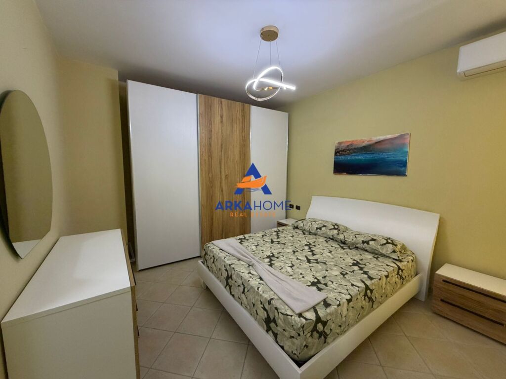 JEPET APARTMENT ME QERA 2+1+BALLKON "RRUGA QEMAL STAFA, PERBALLE PROKURORISE" 1000 EURO