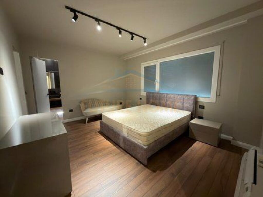 Shitet, Apartament 3+1+3 , Rezidenca Long Hill, Tiranë.