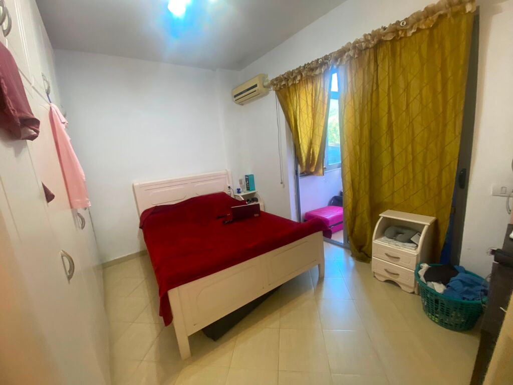 JEPET ME QIRA, APARTAMENT 1+1, Fresk
