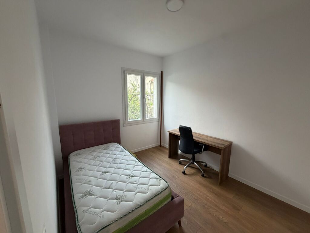 Apartament 2+1 me qira – Uzina e Autotraktorëve !