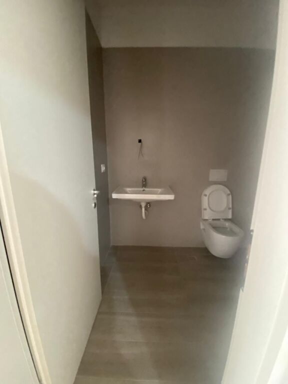 🏢 Jepet me Qira Ambient Zyre në Don Bosko