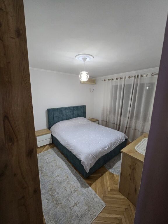 Apartament 1+1 me qira te Liceu artistik