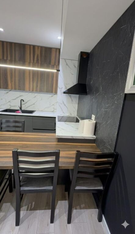Attico di lusso 1+1 in affitto ad Astir