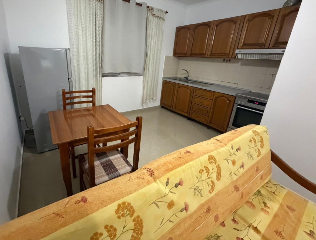 Appartamento in affitto - Via Mihal Grameno