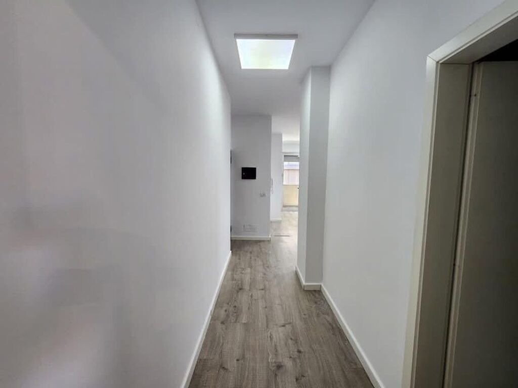 Rent | Ambjent Biznesi | Stadiumi Dinamo | 800 €/month
