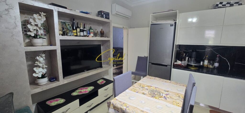 VILE PRIVATE ME QIRA 180 M2 BALDUSHK 1.500 EURO