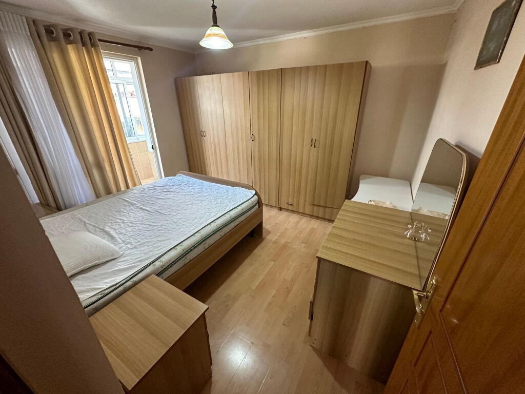 Apartament 2+1 me qera ne Kinostudio prane Tv Klan
