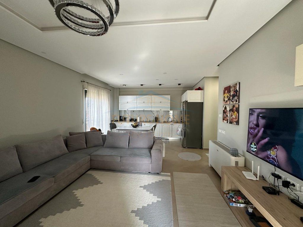 Apartment 2+1+Balcony +Parking Space for Sale, 6th Floor, 117 m² 250,000 € (GREEN CITY)