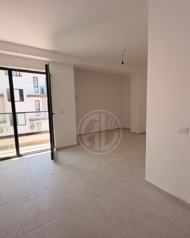 🏡 Garsoniere për Shitje – Mali i Robit,