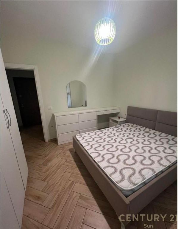 APARTAMENT 1+1 PER QIRA