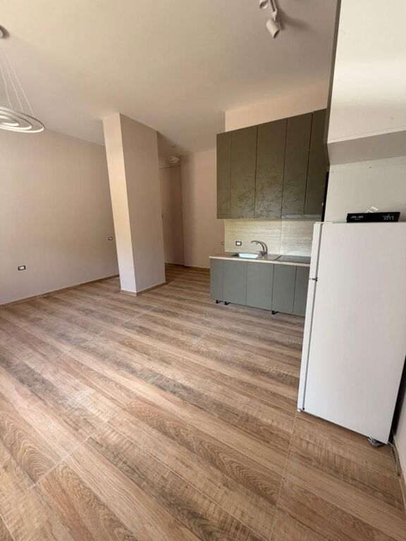 🏡 Studio apartment for Sale – Shkëmbi i Kavajës,