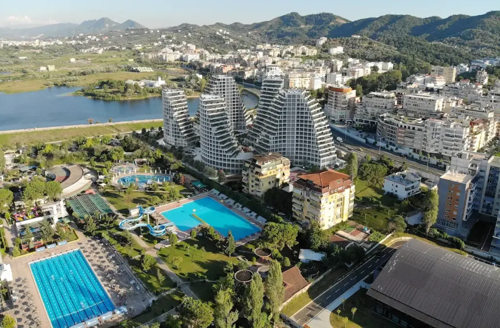 🏢 JEPET ME QIRA AMBIENT ZYRASH – LAKE VIEW