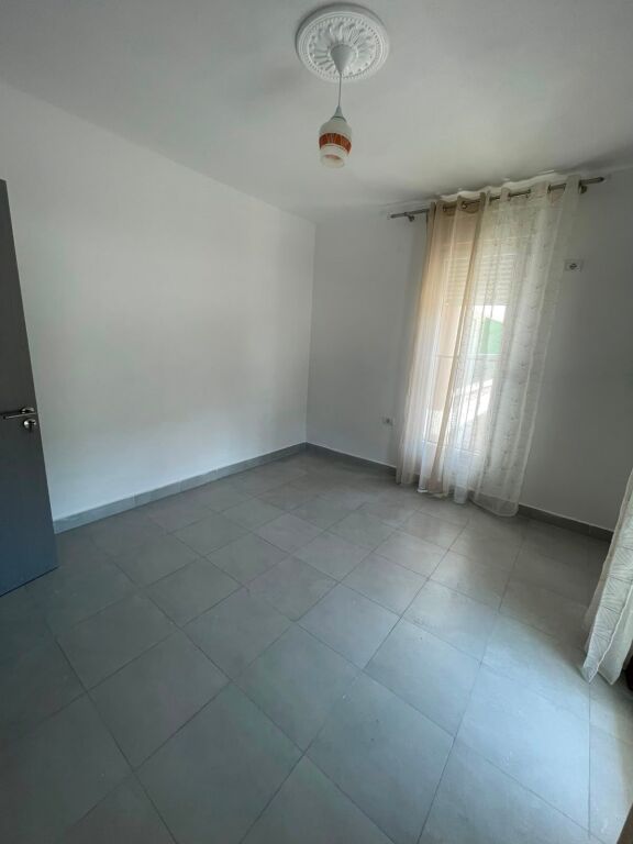 In affitto 2+1+2,📍Via Sadaudin Bekteshi, alla fine di Via 5 Maji
