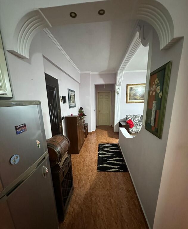 Qera | Apartament 2 + 1 | Rruga e Durrësit | 550 €/muaj