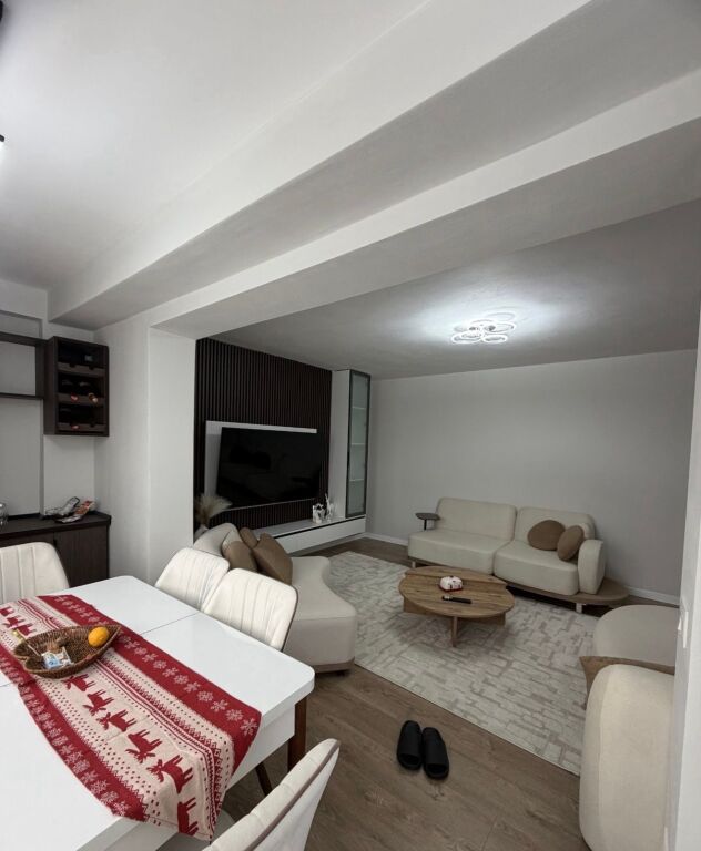 Rent | Apartament 2 + 1 | 21 Dhjetori | 750 €/month