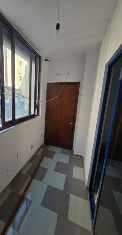 🏡 Jepet me qera apartament 1+1 – Rruga Elbasanit