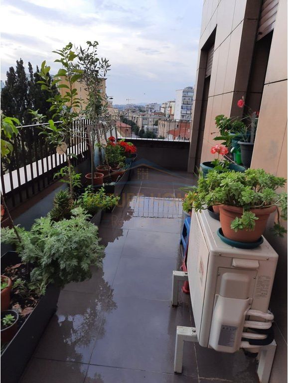 Affitto, Appartamento 1+1, Via Barrikadave, Tirana