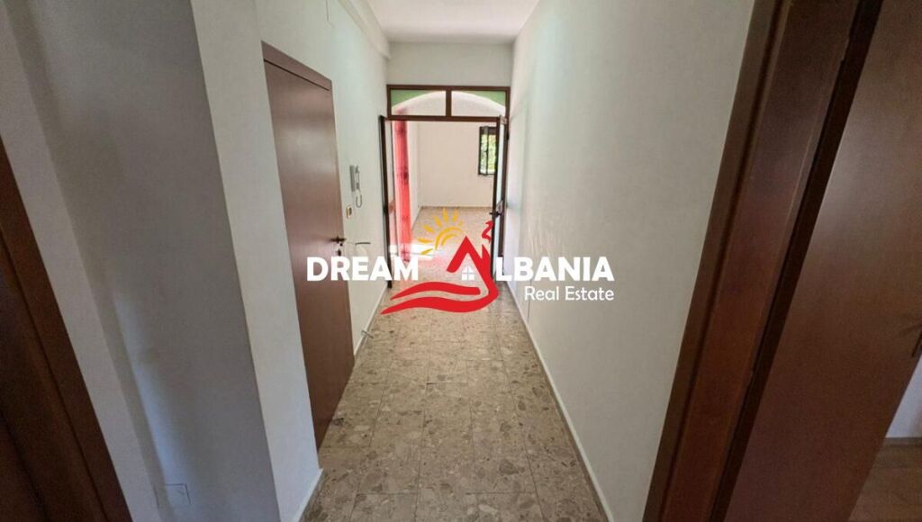 Shitet Apartament 2+1 prane Venuse në Xhamllik, Tiranë  (ID 41212272)