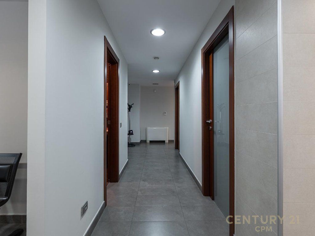 WE SELL OFFICE SPACE ON NDRE MJEDA STREET!