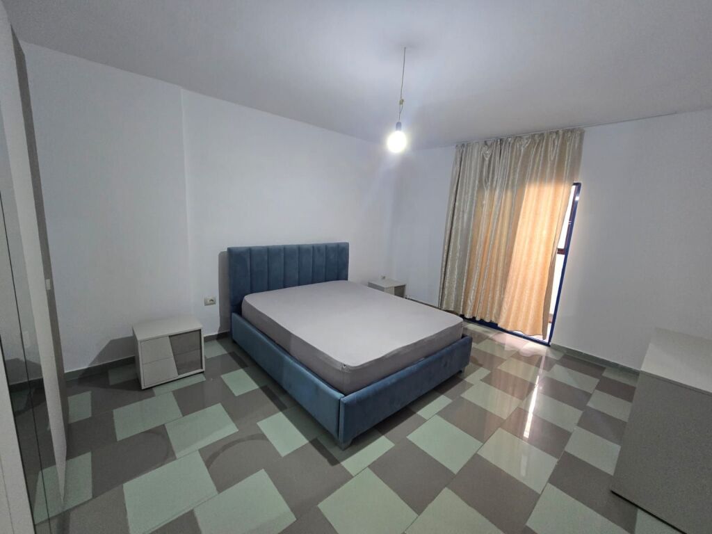 Apartament 1+1 me qira tek Rruga e Elbasanit