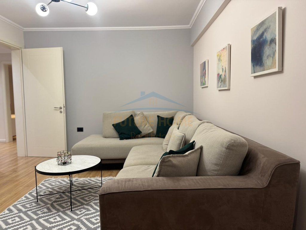 Shitet, Apartament 2+1, Rruga Mine Peza. Empire67078