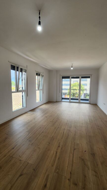 🏢 Jepet me Qira Ambient Zyre në Don Bosko