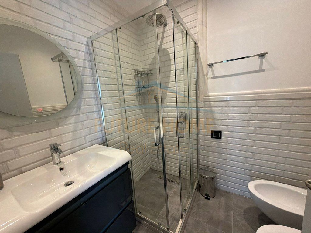 Shitet, Apartament 2+1+2, Liqeni i Thatë,Tiranë