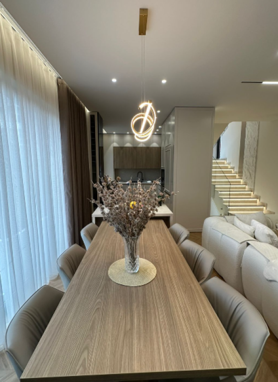 Luxury Villa for Sale – Roses Residence, Farkë e Vogël