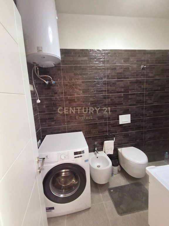 UNIVERS CITY, JAPIM APARTAMENT 1+1 ME QERA