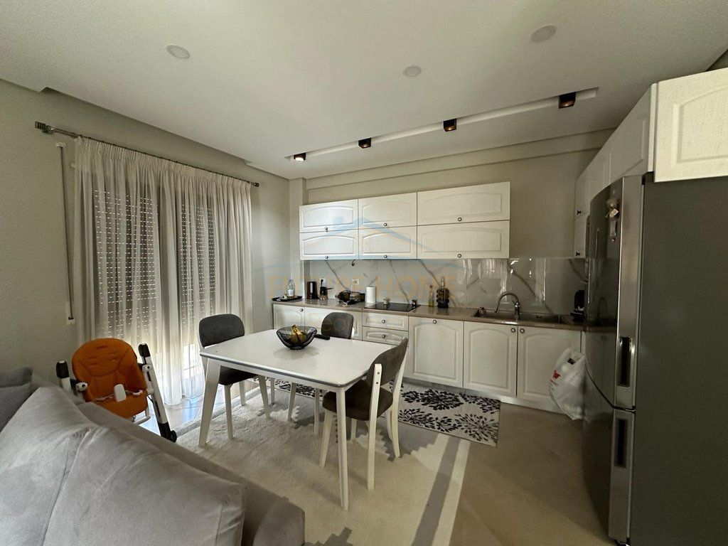Shitet, Apartament 2+1+2+Post parkimi,Green City Residence, Unaza e Re