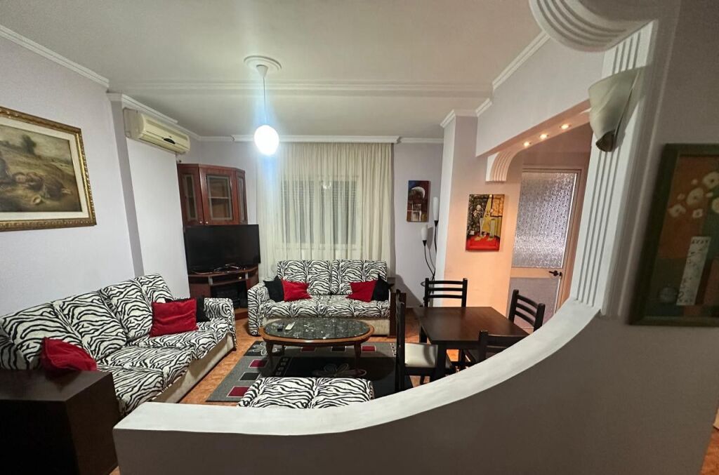 Qera | Apartament 2 + 1 | Rruga e Durrësit | 550 €/muaj