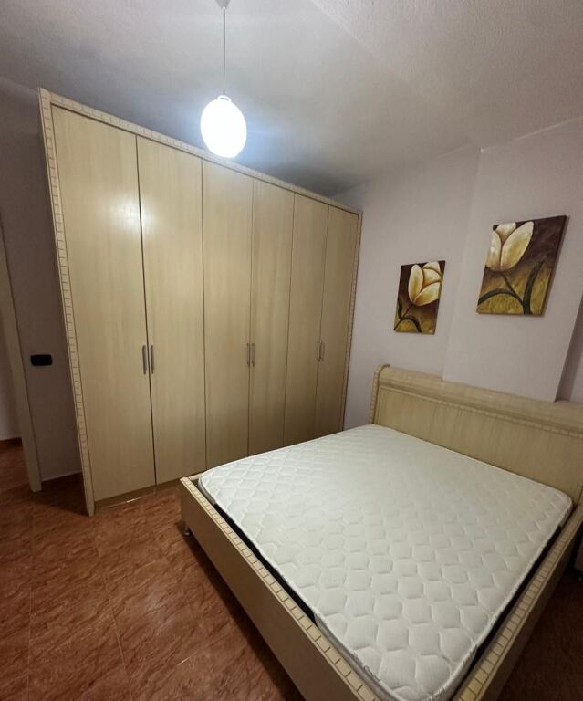 Qera | Apartament 2 + 1 | Rruga e Durrësit | 550 €/muaj