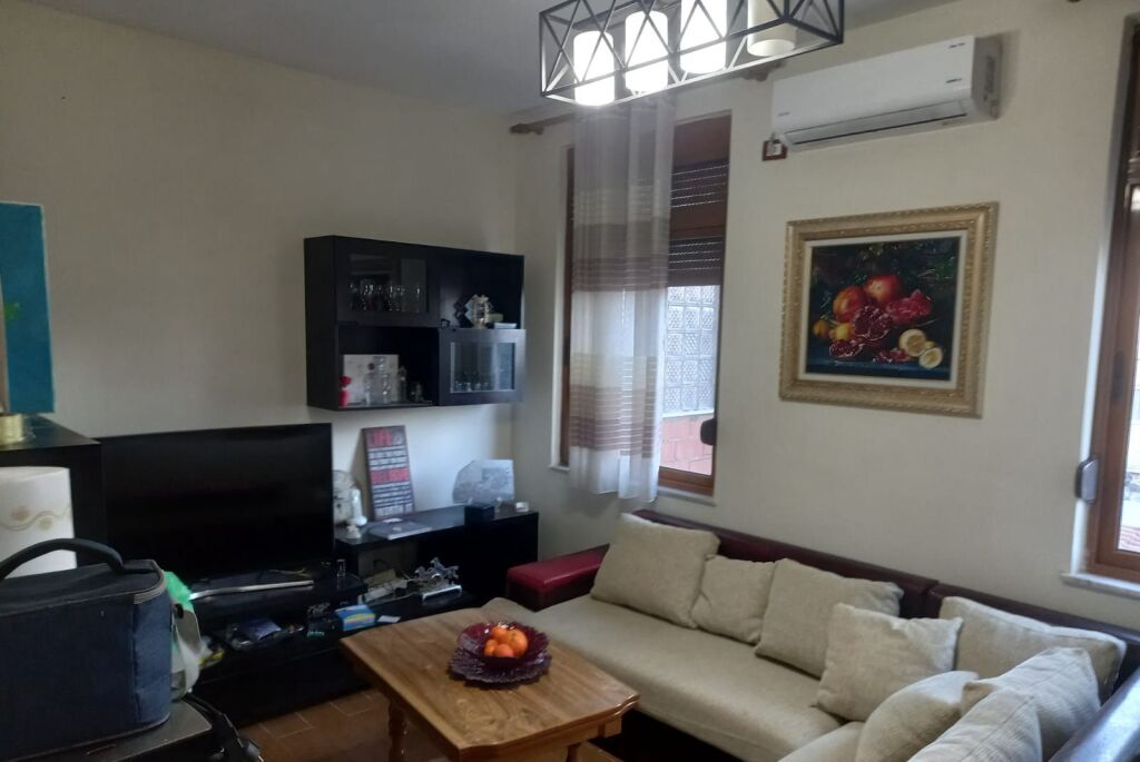 Qera | Apartament 1 + 1 | Kombinat | 360 €/muaj