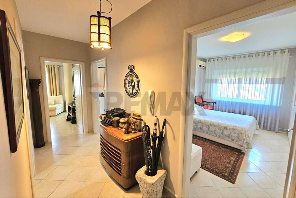 Apartament - Për Shitje - Kopshti Zoologjik, Tiranë