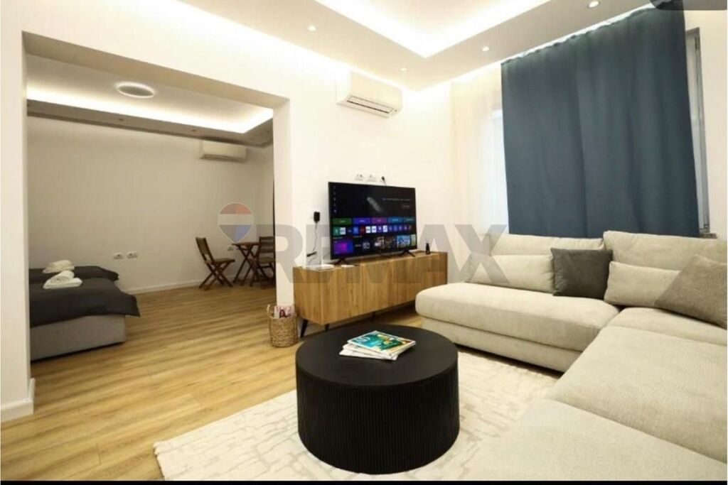 Appartamento - In Affitto - Via Mine Peza, Tirana