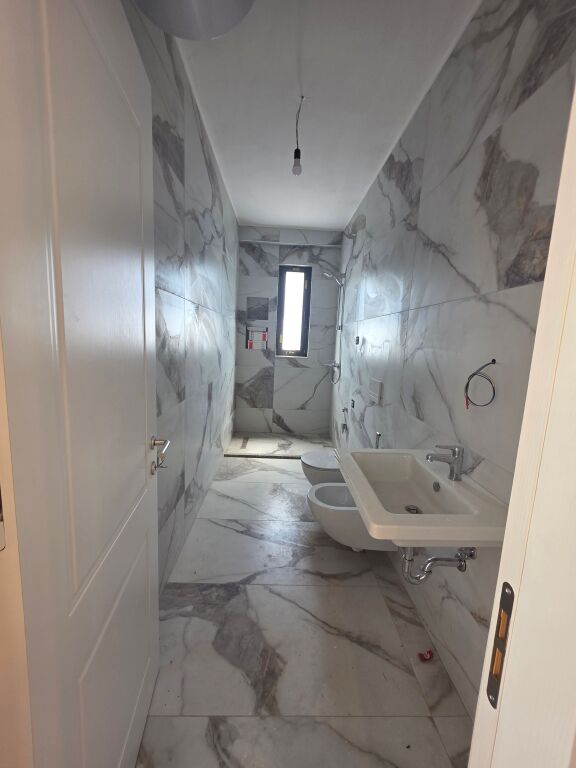 VENDESI APPARTAMENTO 2+1+2  Green Harmony Residence 📍 Via Xhanfize Keko, Tirana