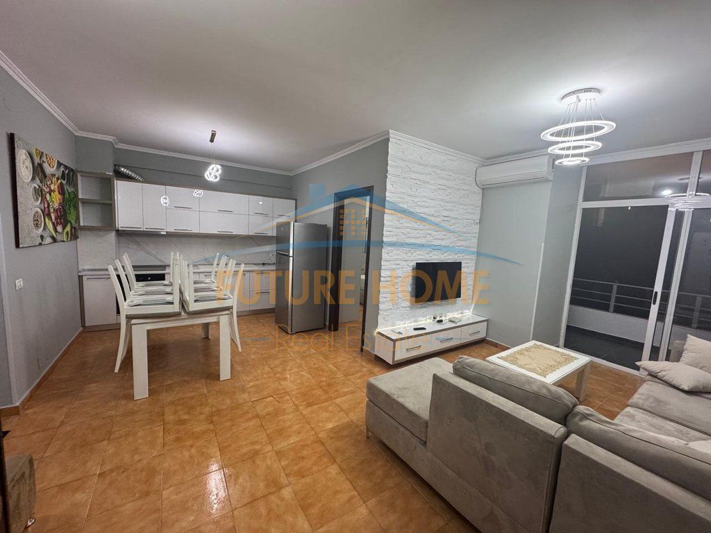Affitto, Appartamento 1+1, Unaza e Re, Tirana