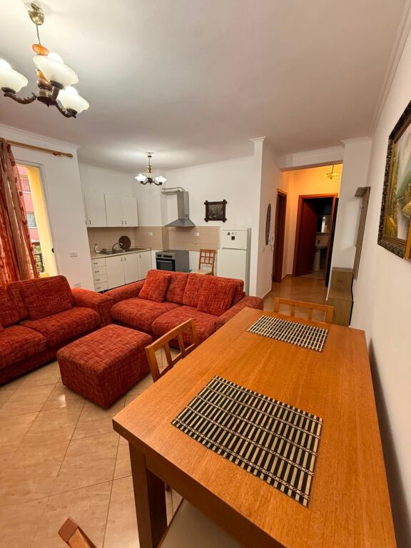 Affitto | Apartament 1 + 1 | Yzberisht | 380 €/mese