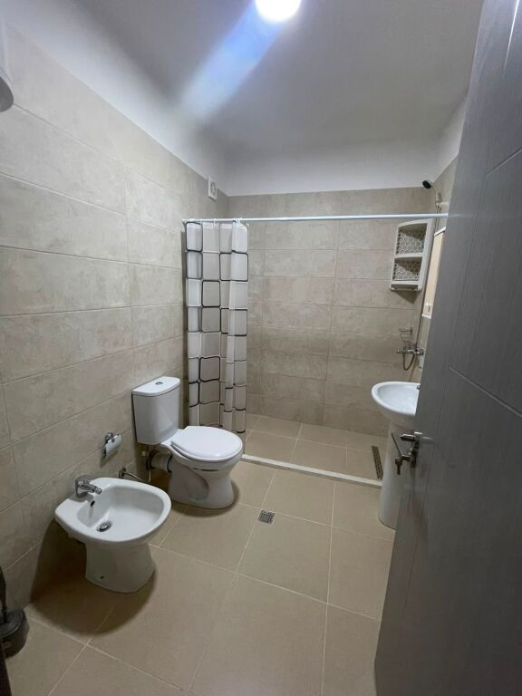 In affitto 2+1+2,📍Via Sadaudin Bekteshi, alla fine di Via 5 Maji